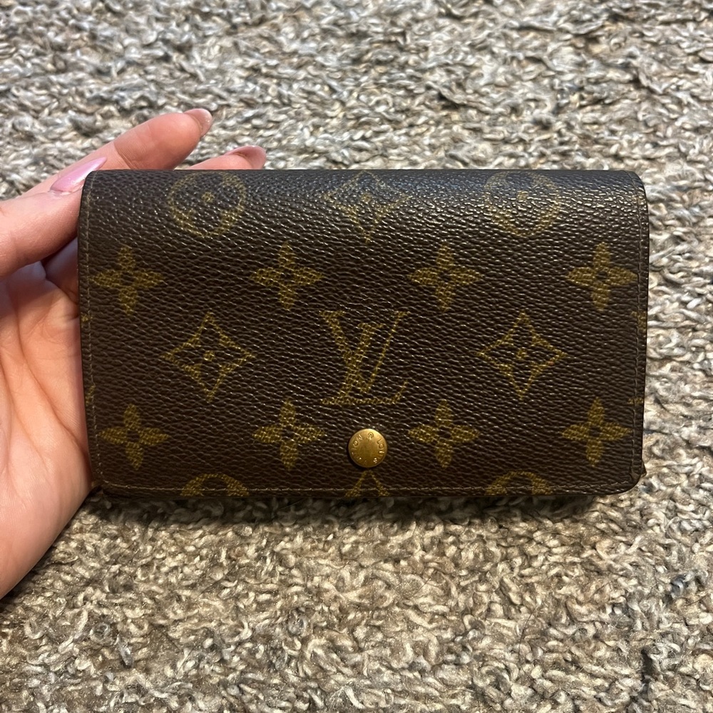 Louis Vuitton Project Wallet